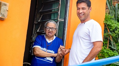 Vice-prefeito Rodrigo Cunha acompanha obras do Brota na Grota no Jacintinho