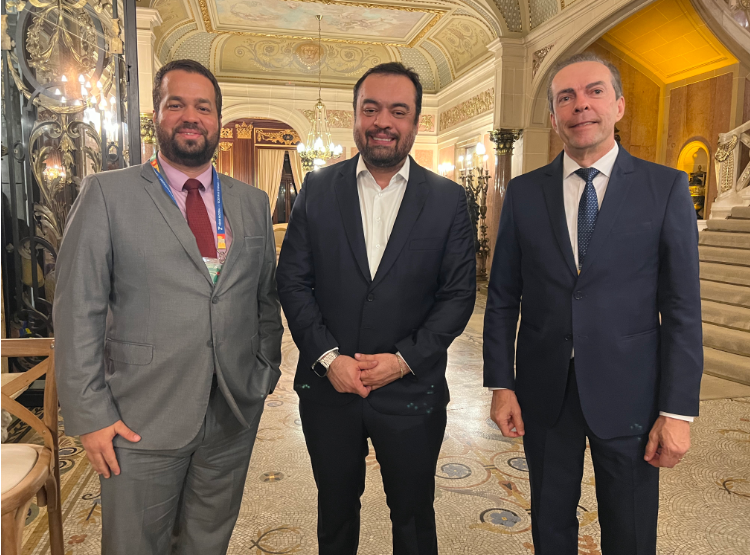 Wendel Palhares; o governador do RJ, Cláudio Castro e o secretário de Comunicação de AL, Joaldo Cavalcante / Foto: assessoria